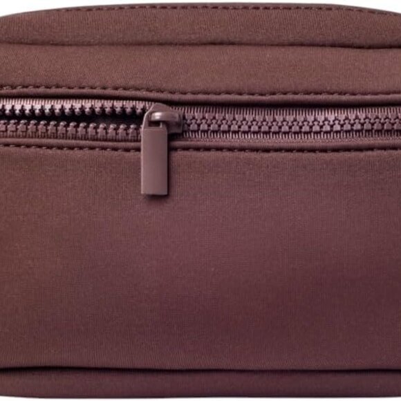 Stylish Brown Fanny Pack with 3 Zippered Pockets - Ideal for Festivals & Travel - Picture 1 of 4